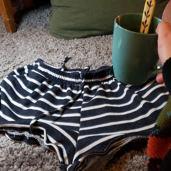 Blue and white Striped shorts 🥶 - Picture 4 of 4